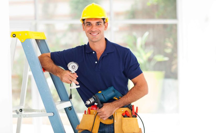 4 Reasons to Hire a Commercial Electrical Contractor!